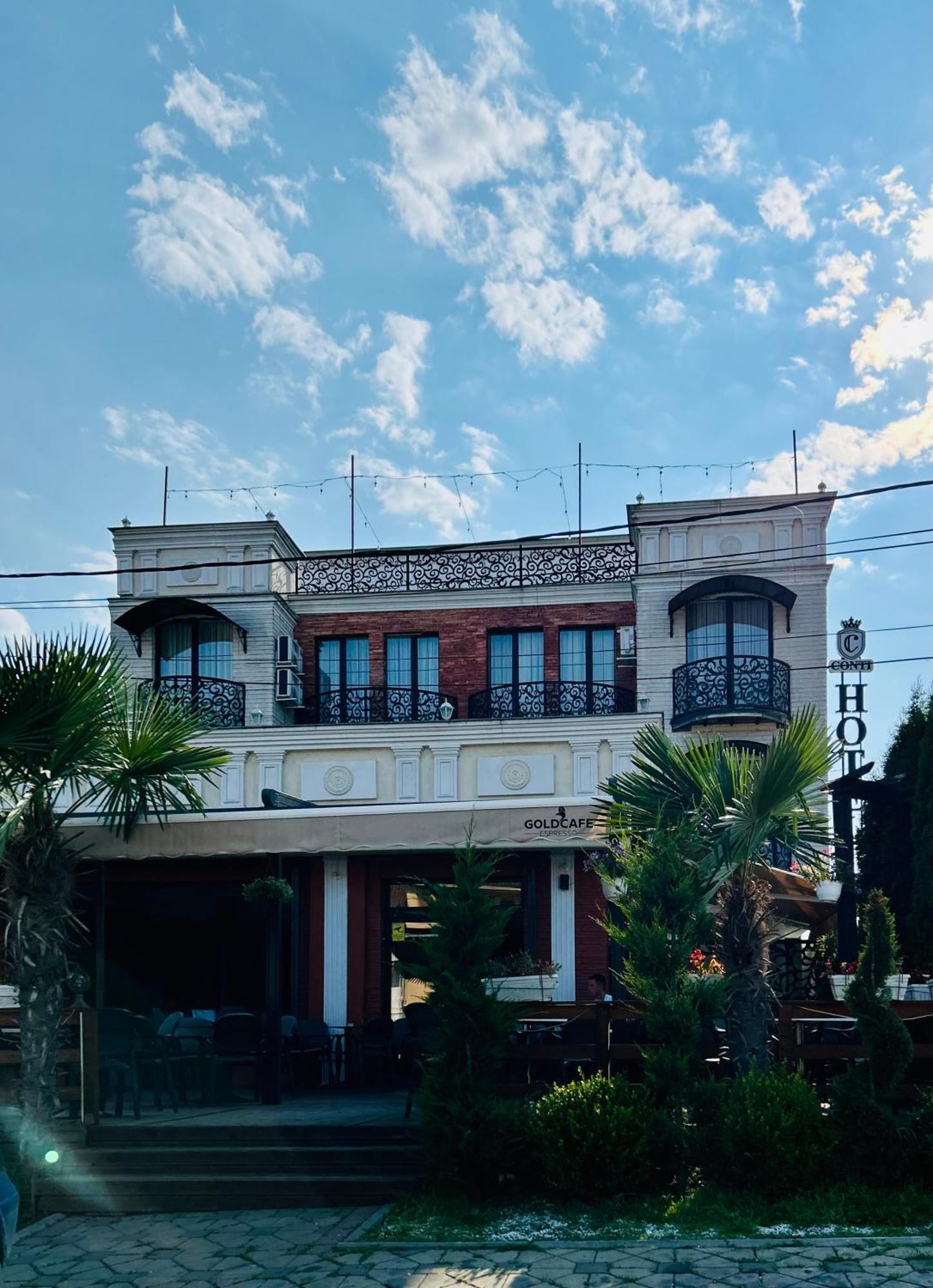 Conti Hotel & Restaurant Gjakova Bagian luar foto